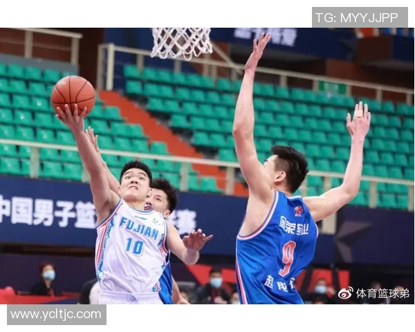 上海篮球队在选拔赛中以74分稳居积分榜首位展现强劲实力