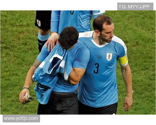 全球最受欢迎的足球明星背后的故事与成就揭秘 全球最受欢迎的足球明星背后的故事与成就揭秘