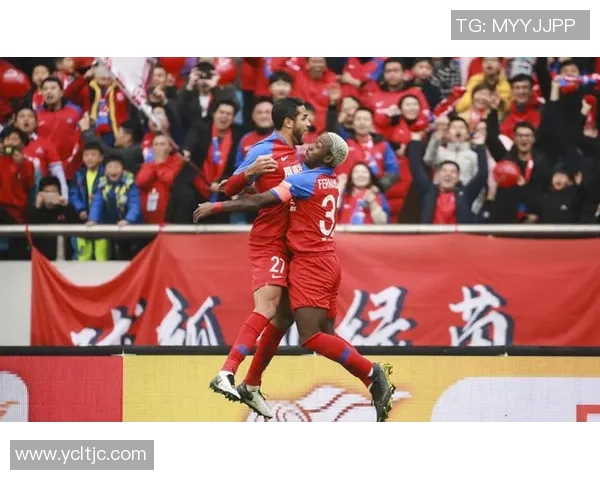 足球明星独特发型大揭秘各种风格尽在其中让你一睹为快 足球明星独特发型大揭秘各种风格尽在其中让你一睹为快