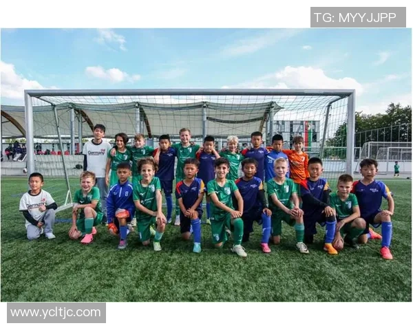 麦吉丽足球明星助力青少年足球发展与梦想追逐之路 麦吉丽足球明星助力青少年足球发展与梦想追逐之路